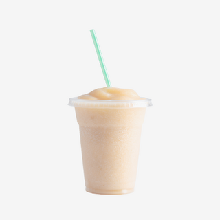 Plastic smoothie and slushy cups
